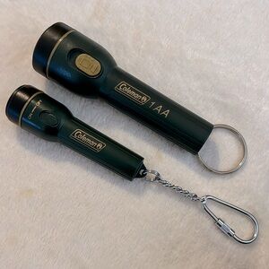 Coleman Flashlight Keychains Set of 2 - Tested Works! Outdoor travel accessory